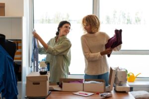 Seasonal Trends: What to Sell When on Amazon vs. Etsy